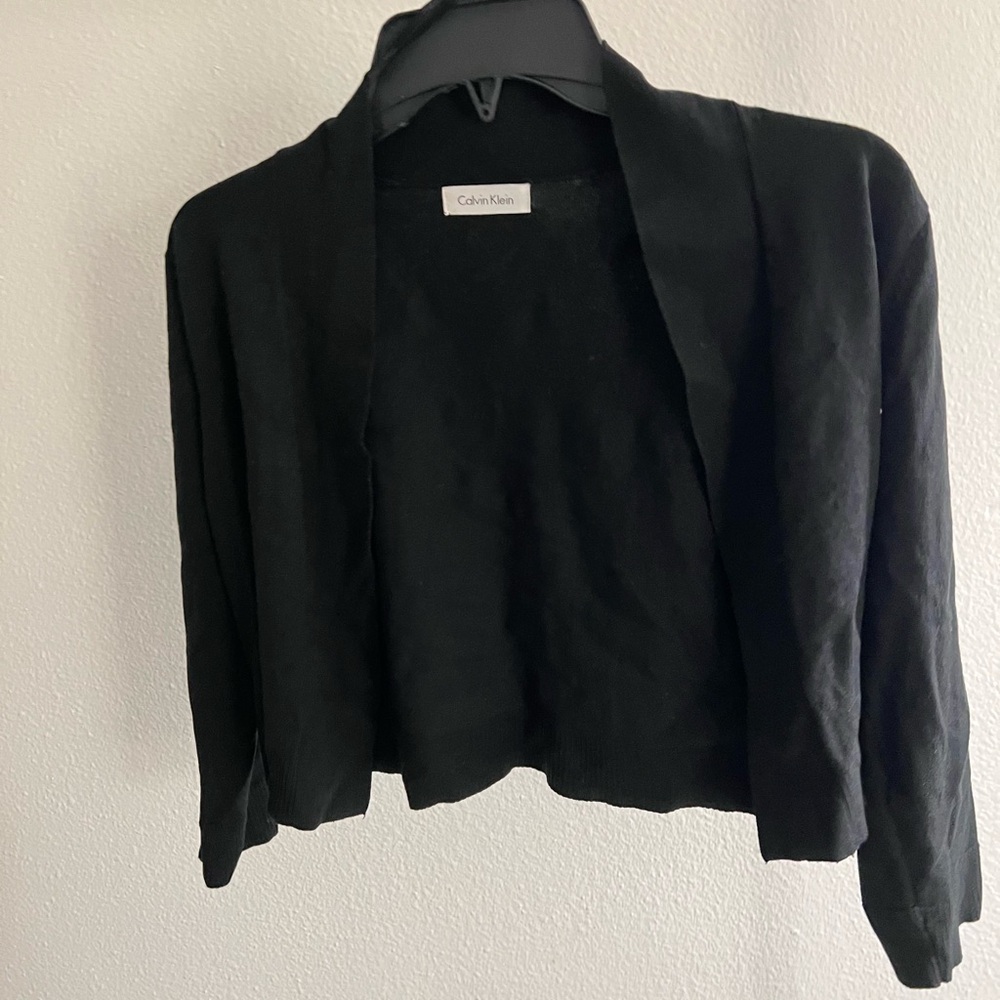 Women’s Calvin Klein Black Shrug Light Sweater knit size estimate M or small L